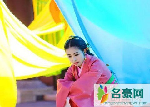 张含韵性感照片曝光 从青涩到成熟美艳无比