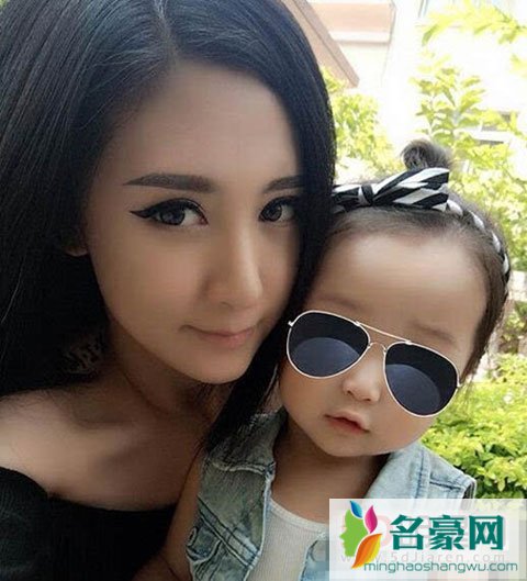 刘洲成妻子香港产女 妻子名声不好受影响