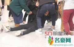 黄子韬机场晕倒被送医院 明星压力大体能差