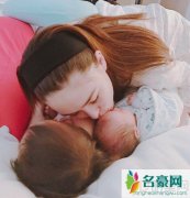 周杰伦昆凌情侣装秀恩爱 结婚多年依旧如初