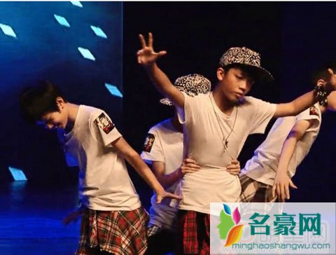 tfboys官微言辞粗俗引围观 讽刺前练习生徐皓扬