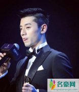 张继科获“年度体育人物” 感谢粉丝不忘直播互动