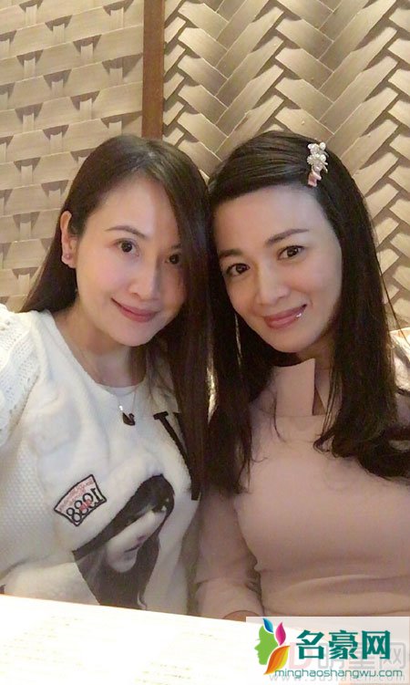 陈小春版韦小宝五个老婆齐聚一堂 二十年后美人依旧