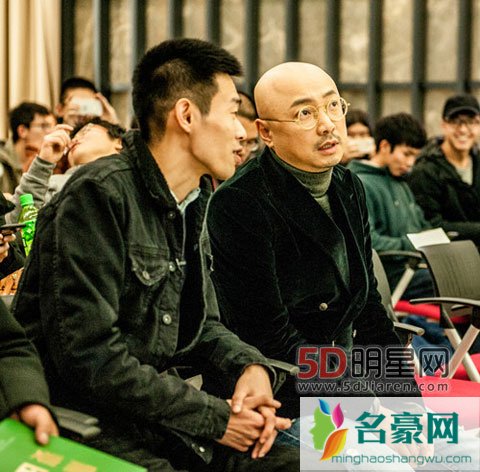 徐峥做客北京大学谈公益 欢笑同样也是一种公益