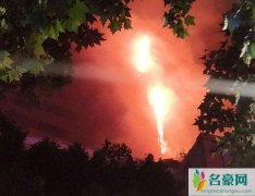 南京金鹰失火原因是什么 揭露南京金鹰世界着火原因及最新消息