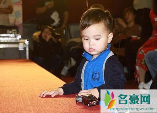 网友质疑马雅舒溺爱孩子 二婚家庭关系微妙又复杂