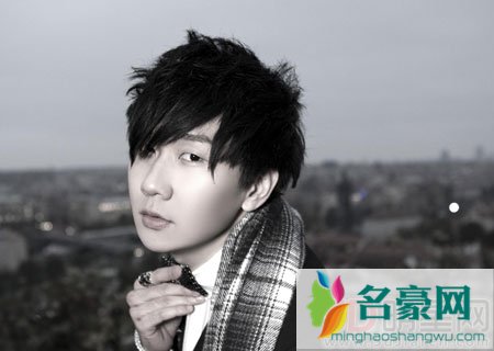 王思聪兄弟团又添新人 带林俊杰上海看房