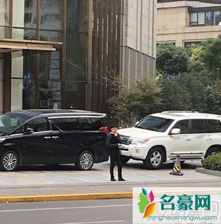 王思聪兄弟团又添新人 带林俊杰上海看房