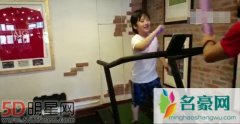 吴镇宇回应费曼变胖 霸气护娃获赞