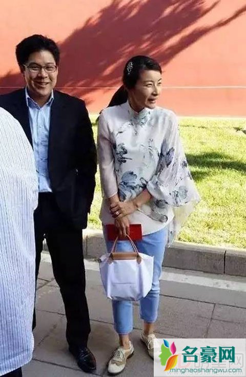 郭晶晶生活幸福美满 网友表示她是下嫁豪门