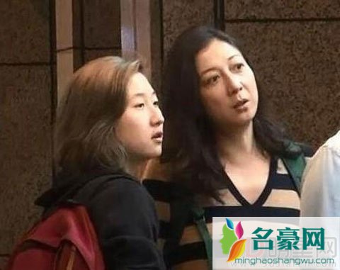 小龙女吴卓林爆不会认成龙 成龙对待私生女为何这样狠心