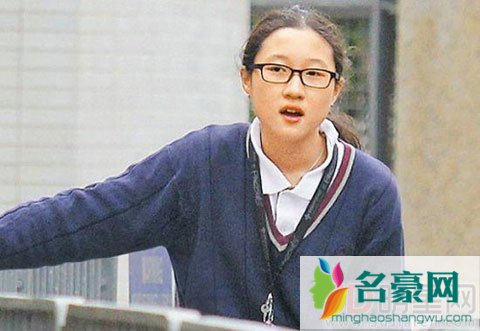 小龙女吴卓林爆不会认成龙 成龙对待私生女为何这样狠心