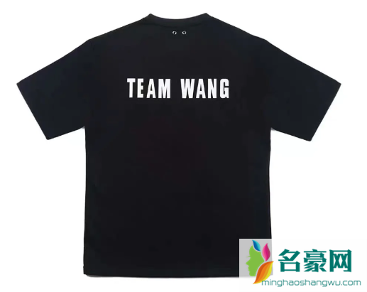 王嘉尔品牌品牌的衣服在哪买？teamwang衣服正品价位