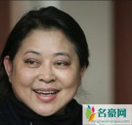 倪萍爆娱乐圈明星整容真相 倪萍自曝也打针