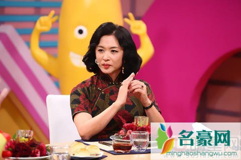 金星节目中大谈昔日与杨丽萍恩怨 马东是否能hold这位毒舌女王