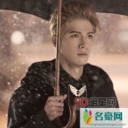 陈学冬昏倒送医引关注 陈学冬昏倒送医疑似劳累过度
