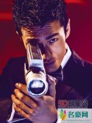 黄晓明入学商学院和学员自拍 黄晓明再次投资新兴行业