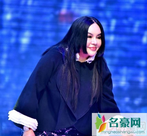 千百惠近照曝光 容貌看似橡胶人