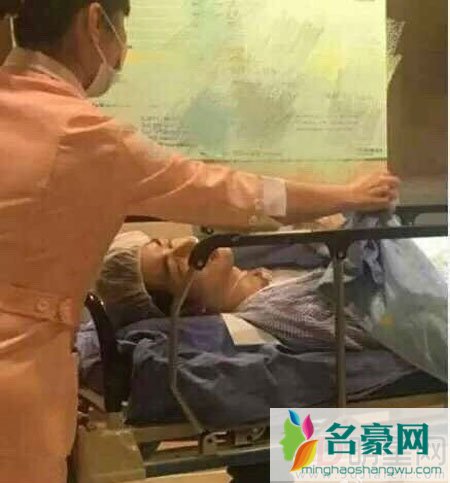 陈学冬现身医院 做胃镜闹出乌龙事件