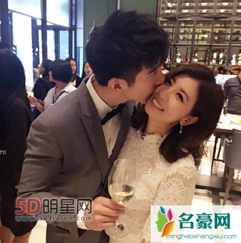 贾静雯前夫与名模林若亚在台补办婚礼 大女儿将参加婚宴