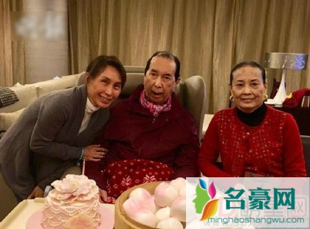赌王何鸿燊95岁大寿 先后和两房太太庆生