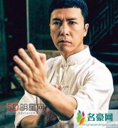 甄子丹赴好莱坞星光大道 成为第三位留下手印的华人