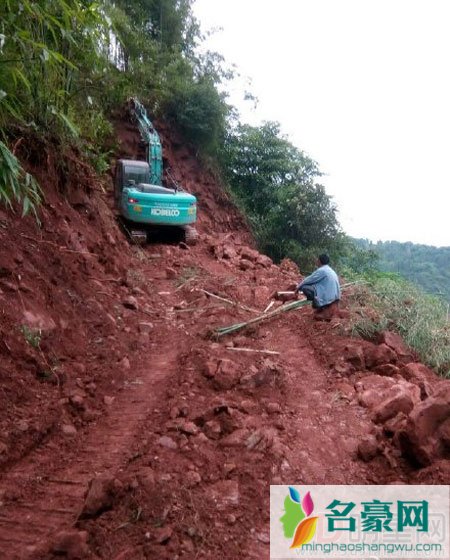 追星正能量 张艺兴粉丝资助村民修路