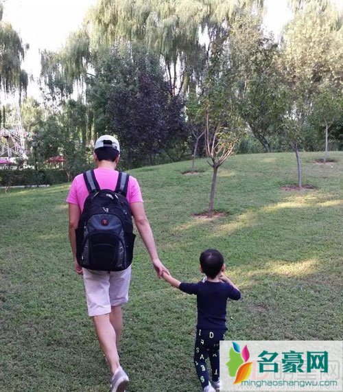蔡国庆自曝结婚 确认会带儿子加盟爸爸4