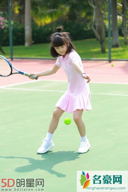 田家有女初长成 田亮自曝不敌女儿森碟