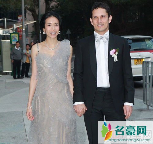 莫文蔚与老公海岛庆结婚五周年 莫文蔚老公是谁