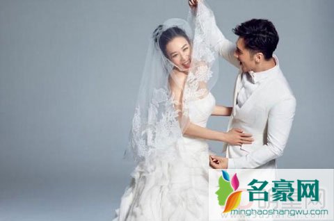 钟丽缇婚礼电子请帖 钟丽缇未婚夫是谁