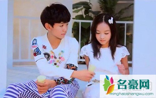 tfboys王源的女朋友贺美琦照片资料 贺美琦王源吻照视频图片