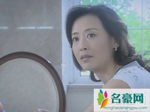 张瑞珈千金女贼吻戏 张瑞珈年轻时候照片