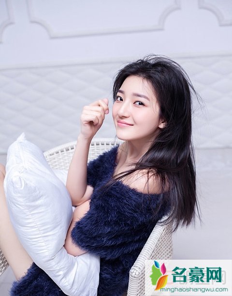 白卉子是白岚的女儿吗 白卉子的父母是谁及家庭背景