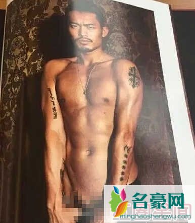 羽毛球健将林丹上演大尺度写真