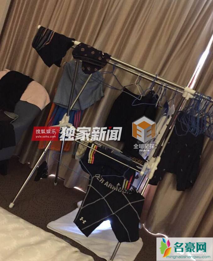 陈思诚背佟丽娅照实为旧照 陈思诚佟丽娅离婚了吗？