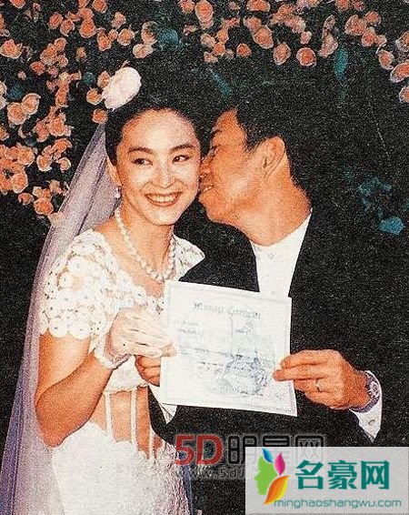 邢李源林青霞没离婚吗 林青霞与丈夫近照