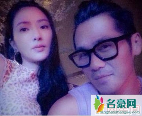 曹格和老婆吴速玲照片