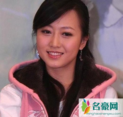 潘阳整容前后照片 潘长江女儿潘阳死了吗