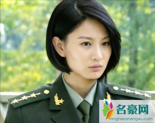 麻辣女兵侯梦莎个人图片 侯梦莎穿丝袜图片