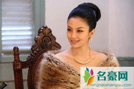 钟汉良老婆是齐芳吗 钟汉良老婆齐芳图片