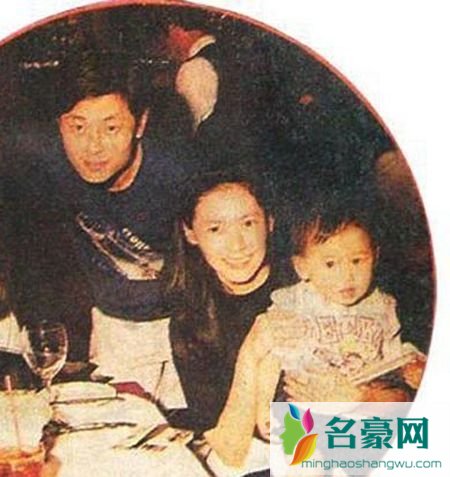 王杰有几个老婆 王杰的老婆唐诗咏/安妮