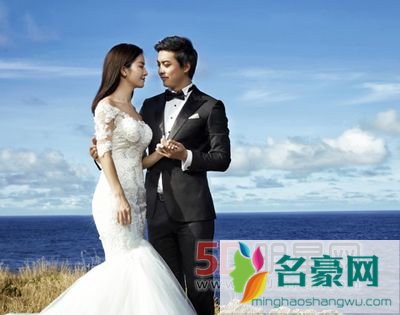 李佳航李晟公开恋情 李晟李佳航恋情曝光婚纱照