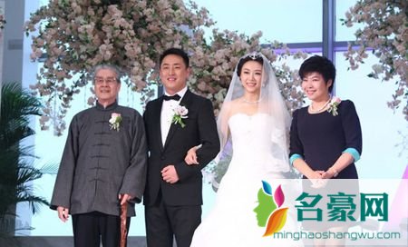 濮方的丈夫韩金凯简历身高 濮方婚礼照片