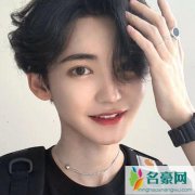 网红李由是男是女 长相精致雌雄莫辨引人关注